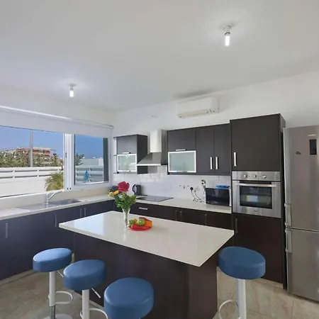 Pearl 18 Protaras