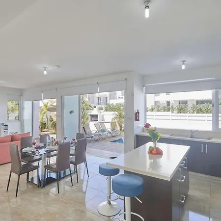 Pearl 18 Protaras