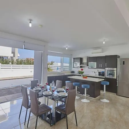 Villa Pearl 18